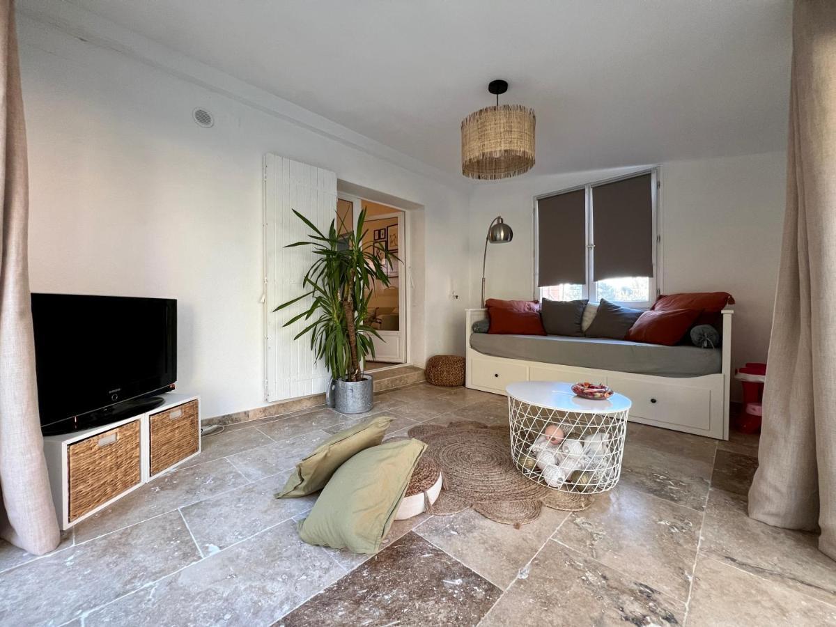 אקס-אן-פרובאנס Maison Provencale Au Calme De La Campagne Avec Jacuzzi מראה חיצוני תמונה