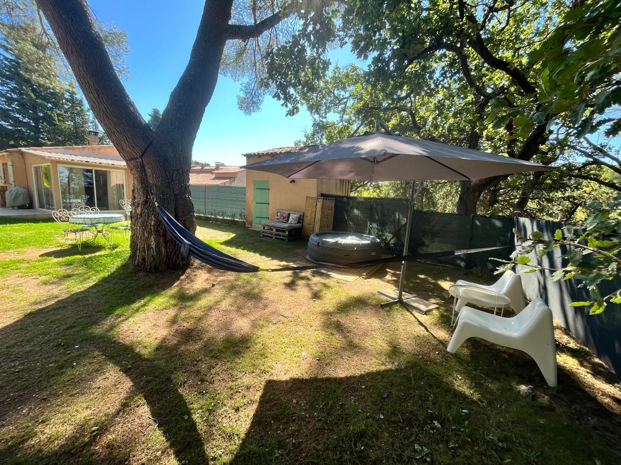 אקס-אן-פרובאנס Maison Provencale Au Calme De La Campagne Avec Jacuzzi מראה חיצוני תמונה