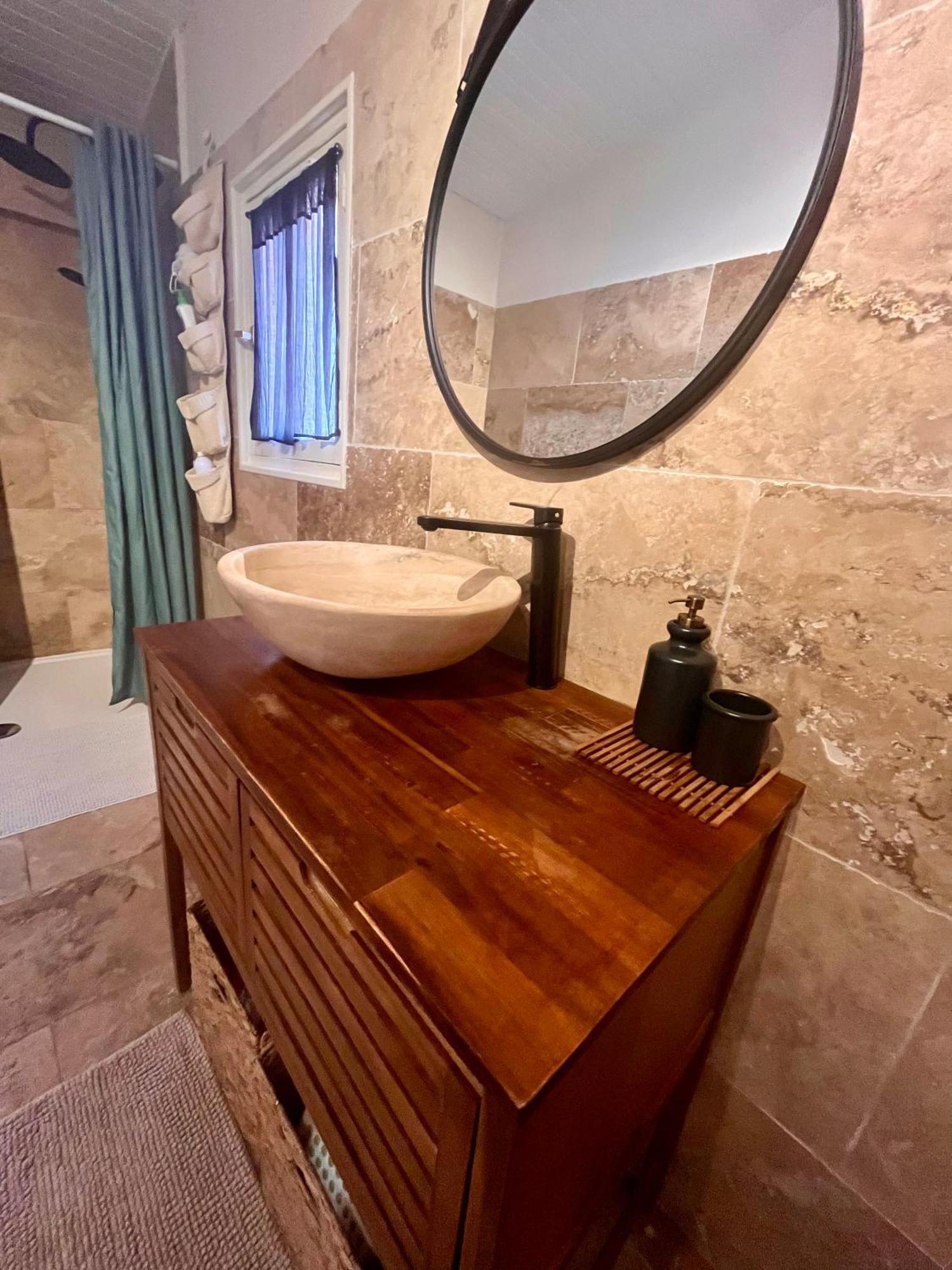 אקס-אן-פרובאנס Maison Provencale Au Calme De La Campagne Avec Jacuzzi מראה חיצוני תמונה